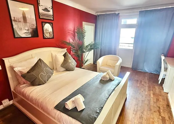 Cozy One Bedroom Retreat In Luxembourg-Limp17A